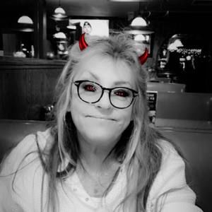 Meet your Posher, Debbie